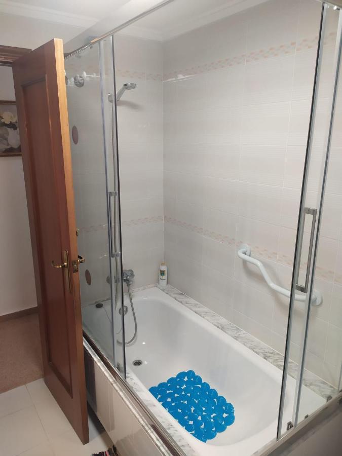 Apartamento Con Buena Vista Apartment ตอร์เรเวียคา ภายนอก รูปภาพ